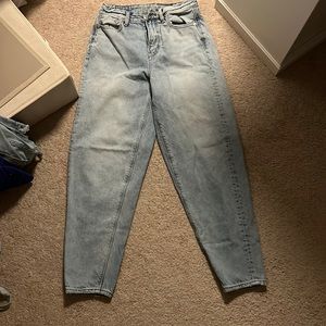 American Eagle mom jeans, light wash